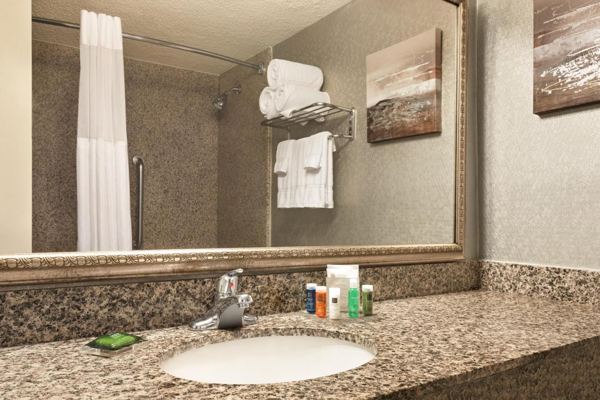 Radisson Hotel Fort Worth North-Fossil Creek Екстериор снимка