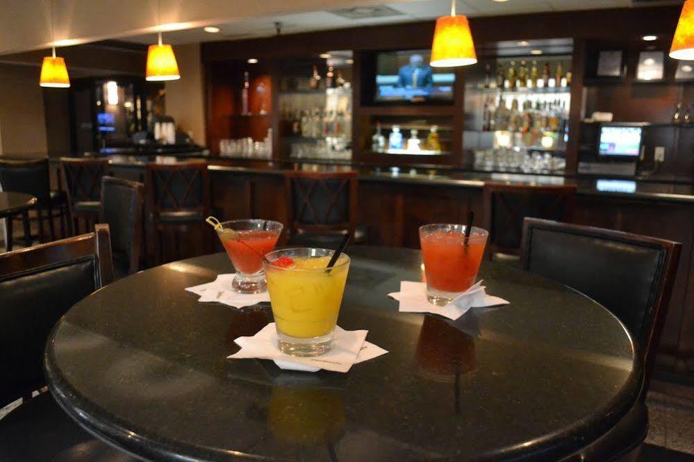 Radisson Hotel Fort Worth North-Fossil Creek Екстериор снимка